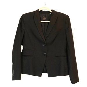 Black button up women’s Blazer